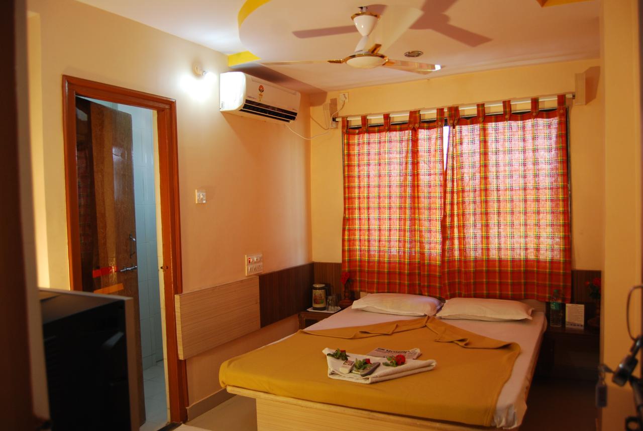 Hotel Utsav Shirdi Extérieur photo
