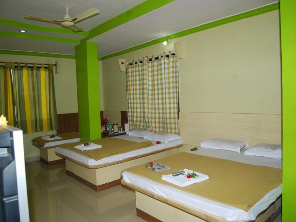 Hotel Utsav Shirdi Extérieur photo